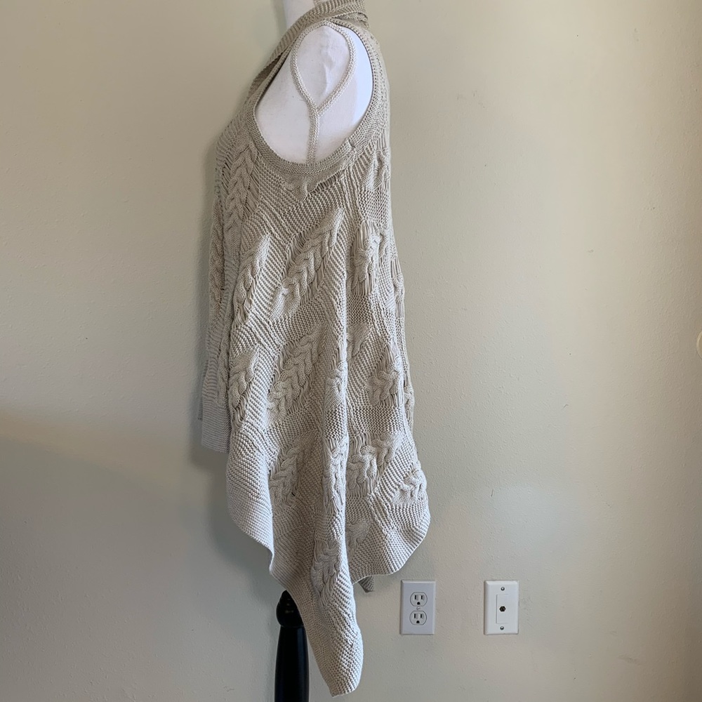 Alice and Olivia asymmetrical open cardigan vest - Picture 3 of 8